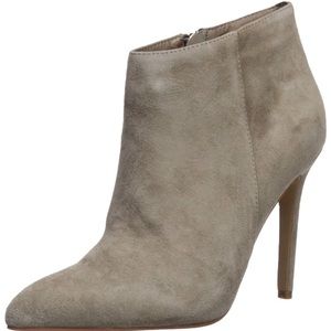 Matiko Women's Darcy Heeled Bootie Taupe